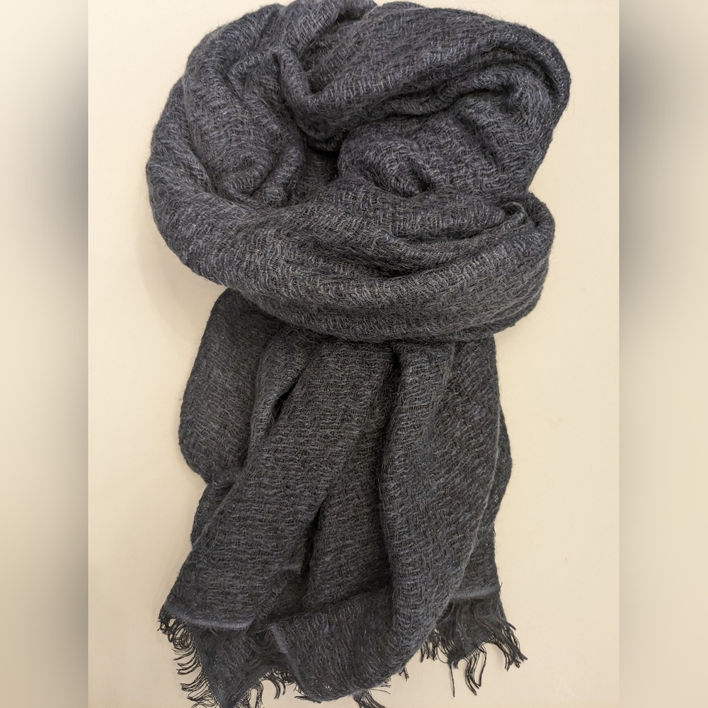 Beautiful navy scarf made in Italy